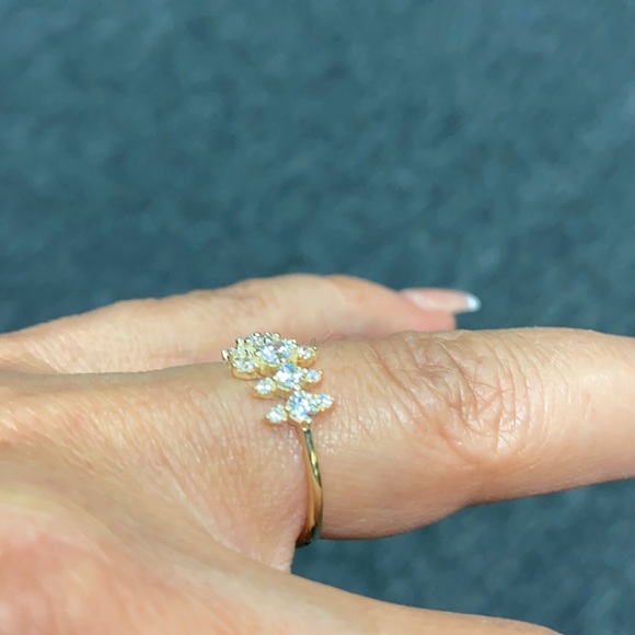 New 14K Yellow Gold CZ Unique promise Ring Band - Picture 3 of 10